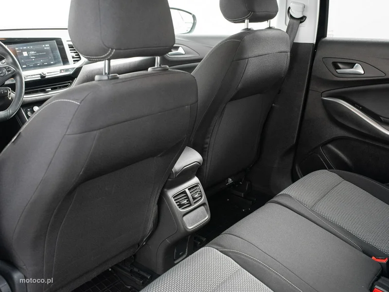 Opel Grandland I 23