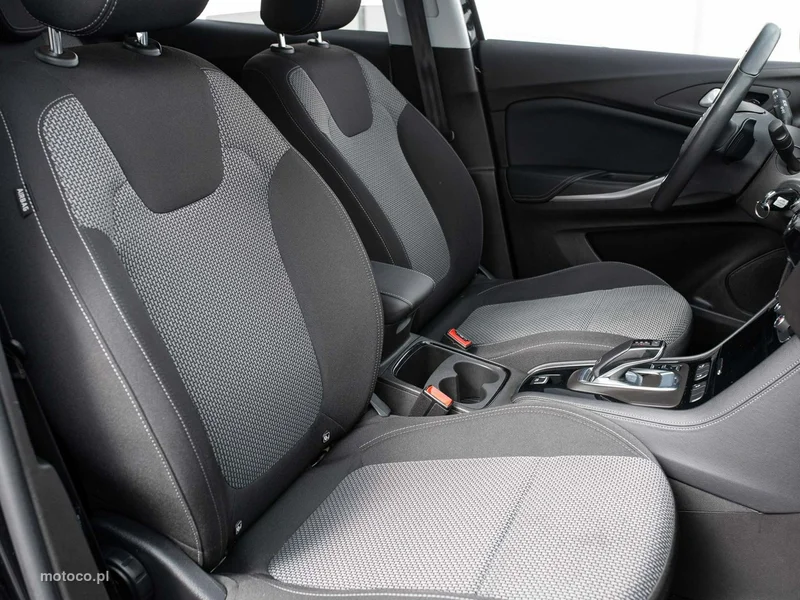 Opel Grandland I 26
