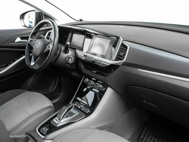 Opel Grandland I 27