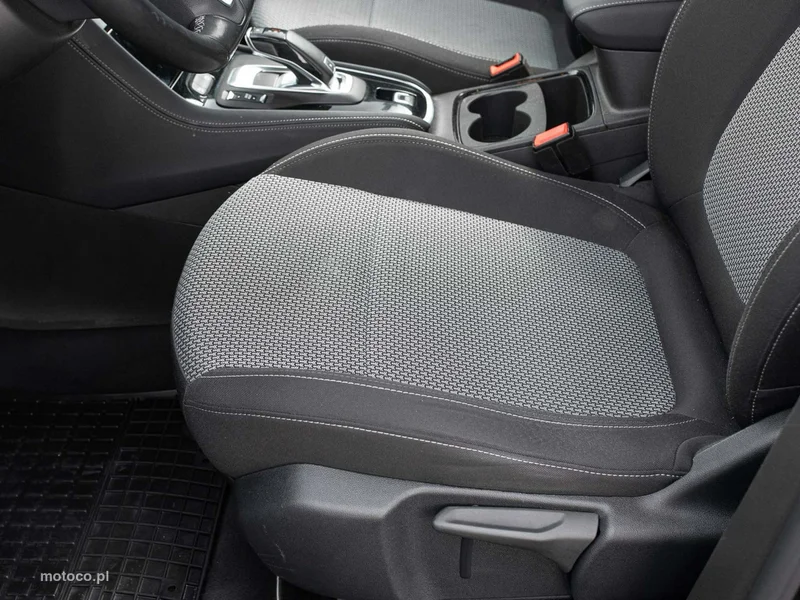 Opel Grandland I 10