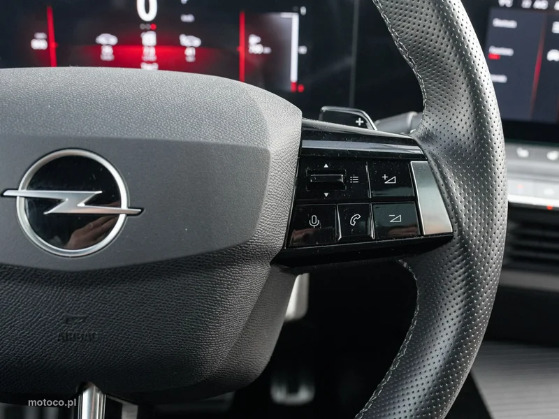 Opel Astra L 17