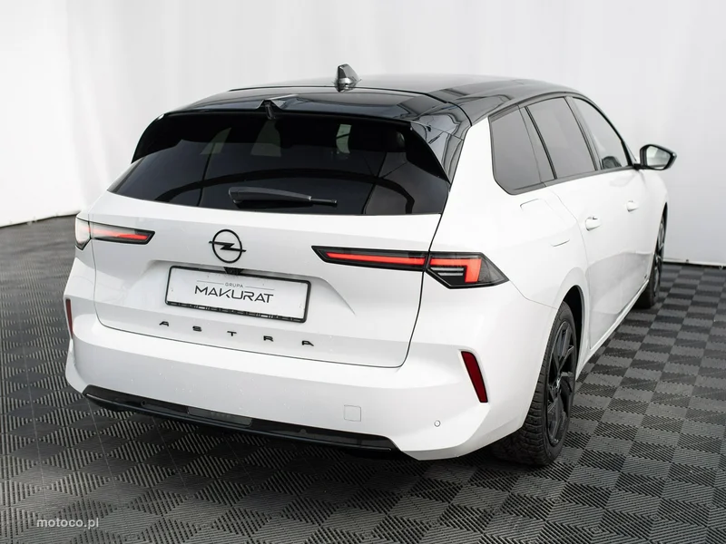 Opel Astra L 5