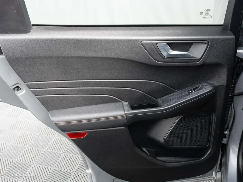 Ford Kuga II 24