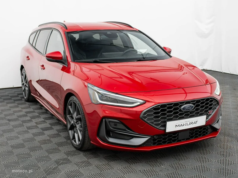 Ford Focus IV 3