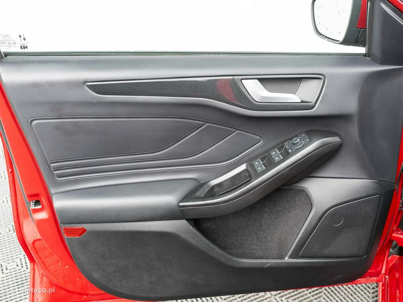 Ford Focus IV 10