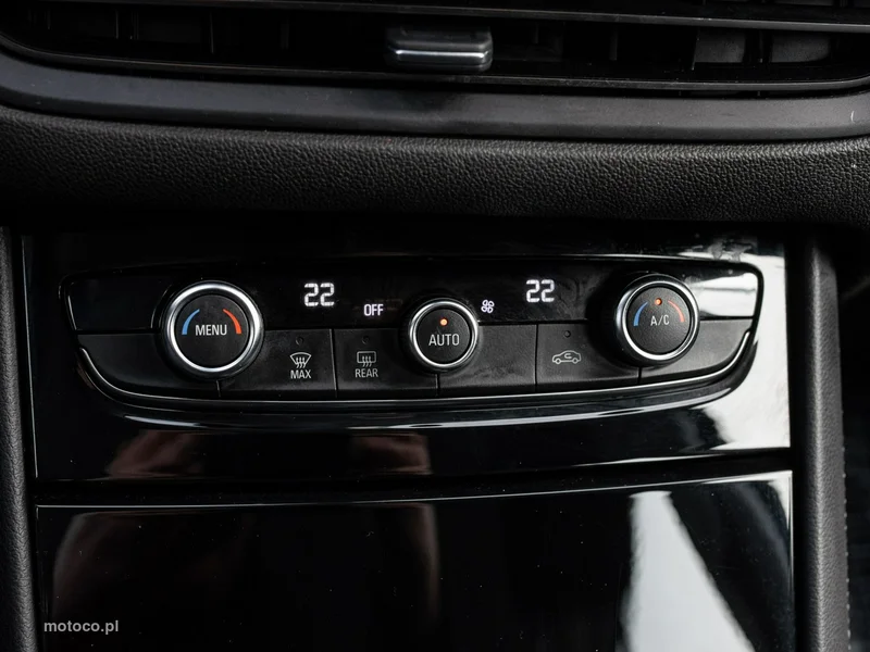 Opel Grandland I 17