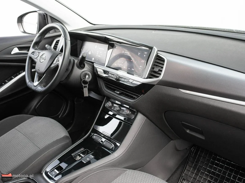 Opel Grandland I 29