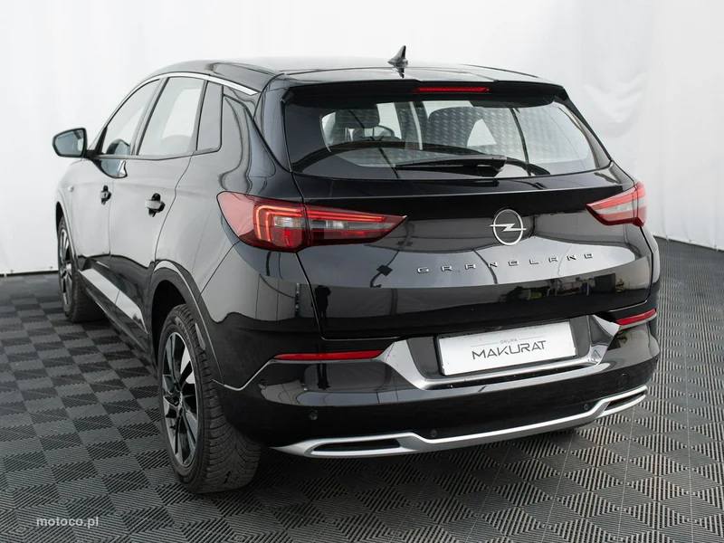 Opel Grandland I 4