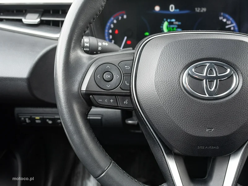 Toyota Corolla E210 14