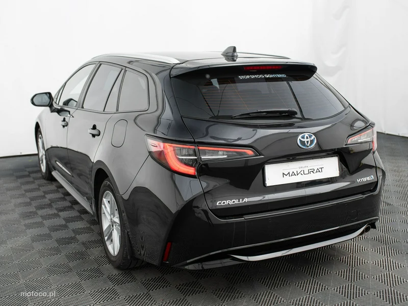 Toyota Corolla E210 4