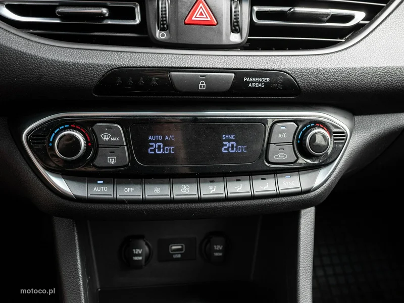 Hyundai i30 16