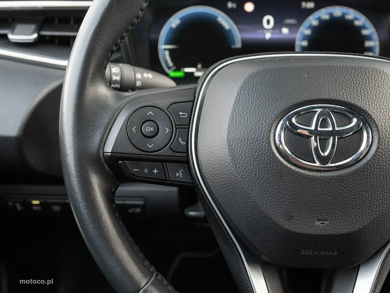 Toyota Corolla E210 14
