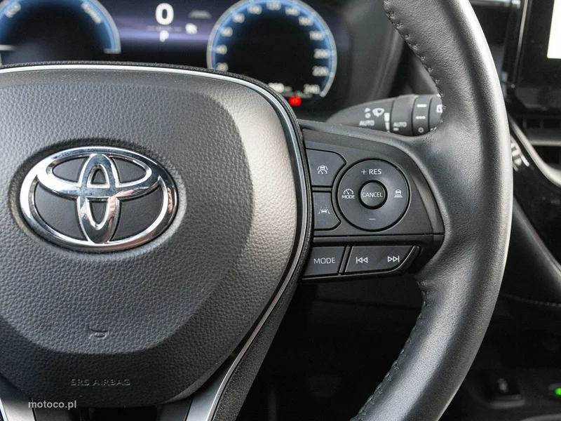 Toyota Corolla E210 15