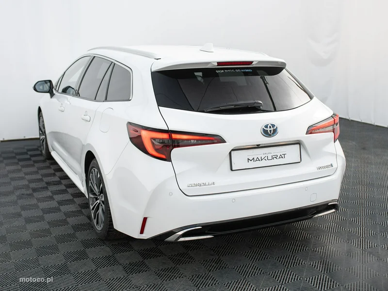 Toyota Corolla E210 4