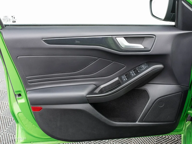 Ford Focus IV 10