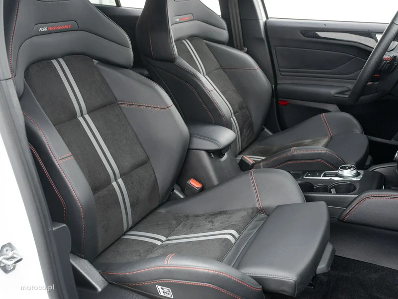 Ford Focus IV 24