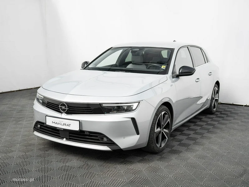 Opel Astra L 2