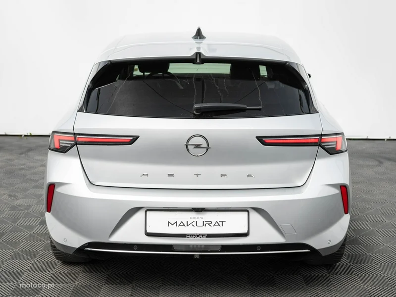 Opel Astra L 8
