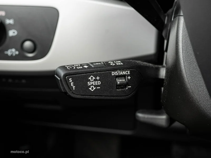 Audi A4 B9 15