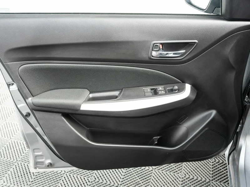Suzuki Swift 9