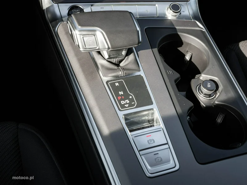Audi A6 C8 16