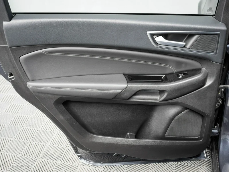 Ford Galaxy III 27