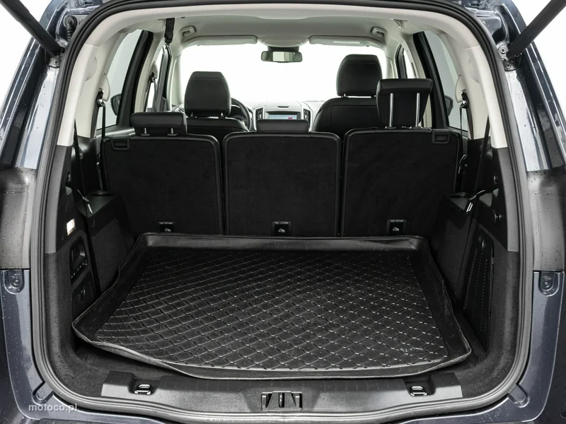 Ford Galaxy III 30