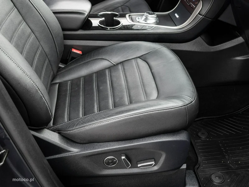 Ford Galaxy III 33