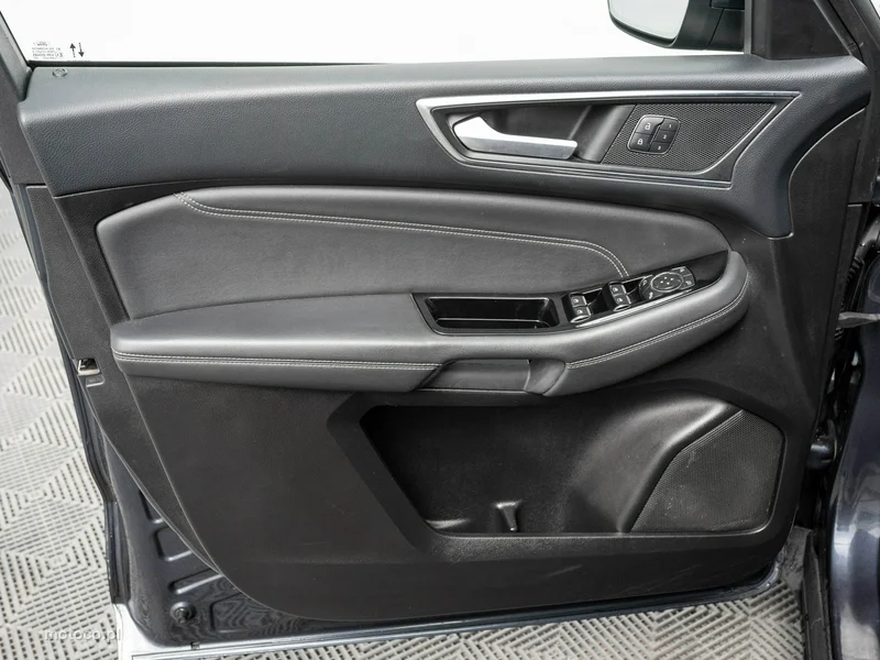 Ford Galaxy III 9