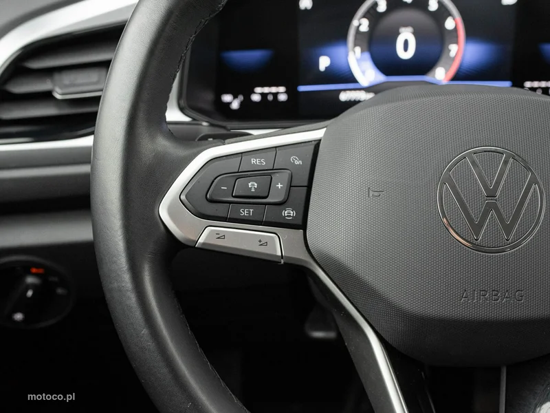 Volkswagen T-Roc A1 12