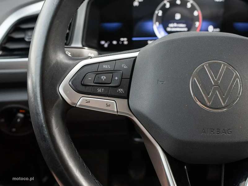Volkswagen T-Roc A1 13