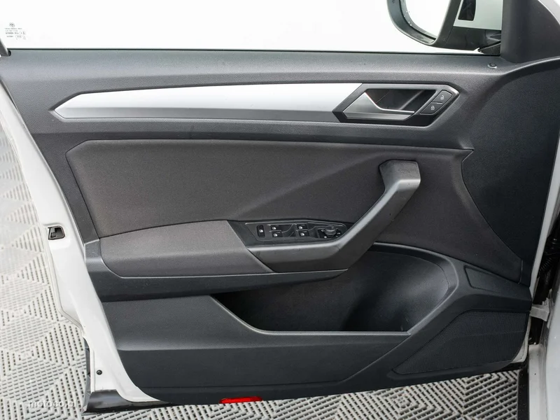 Volkswagen T-Roc A1 9