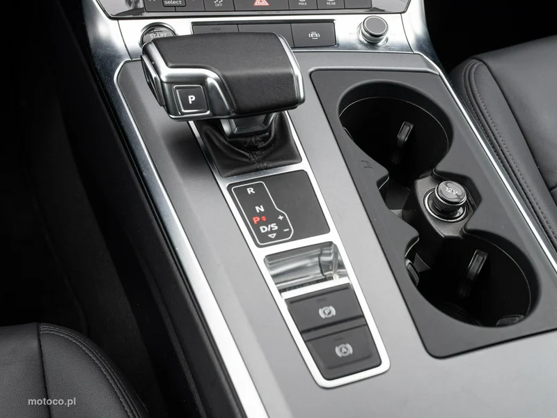 Audi A6 C8 16