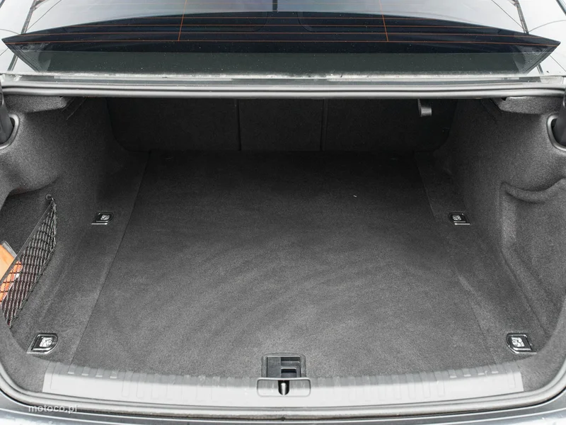 Audi A6 C8 27
