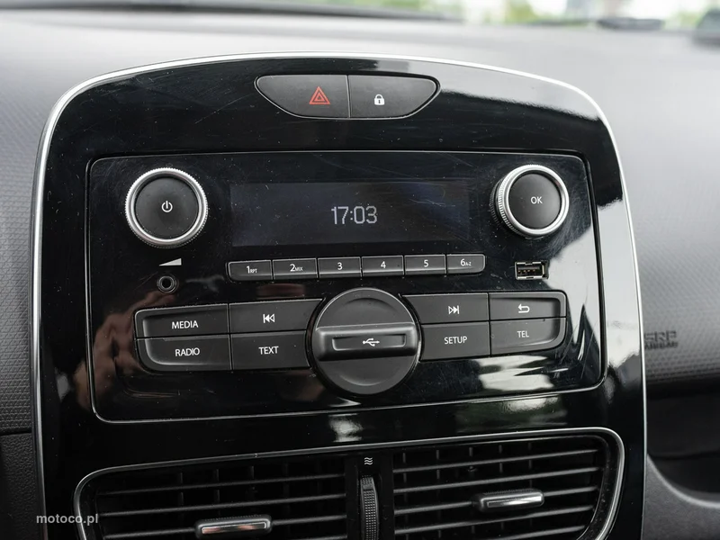 Renault Clio IV 17
