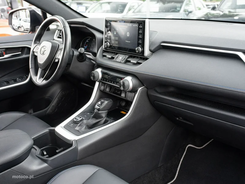 Toyota RAV 4 XA50 28