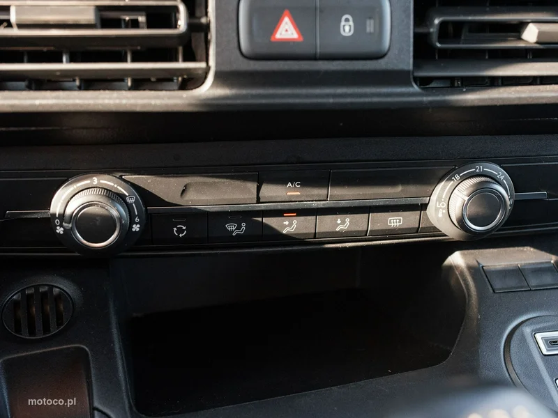 Opel Combo E 16