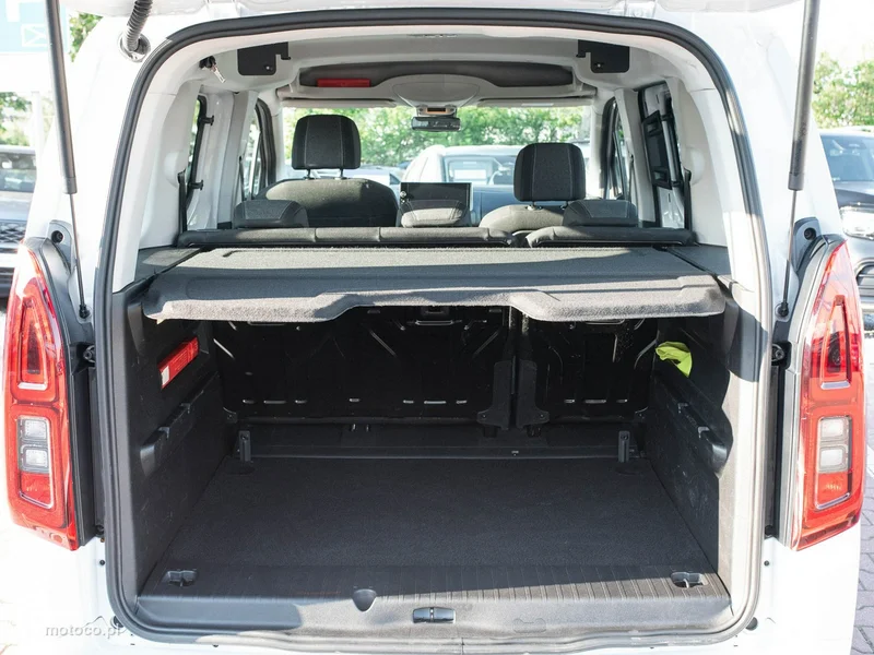 Opel Combo E 21