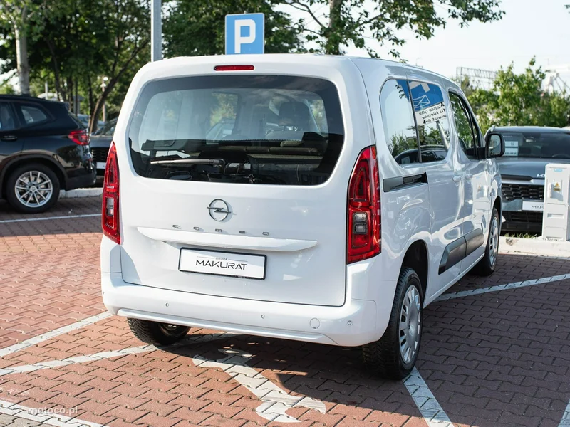Opel Combo E 5