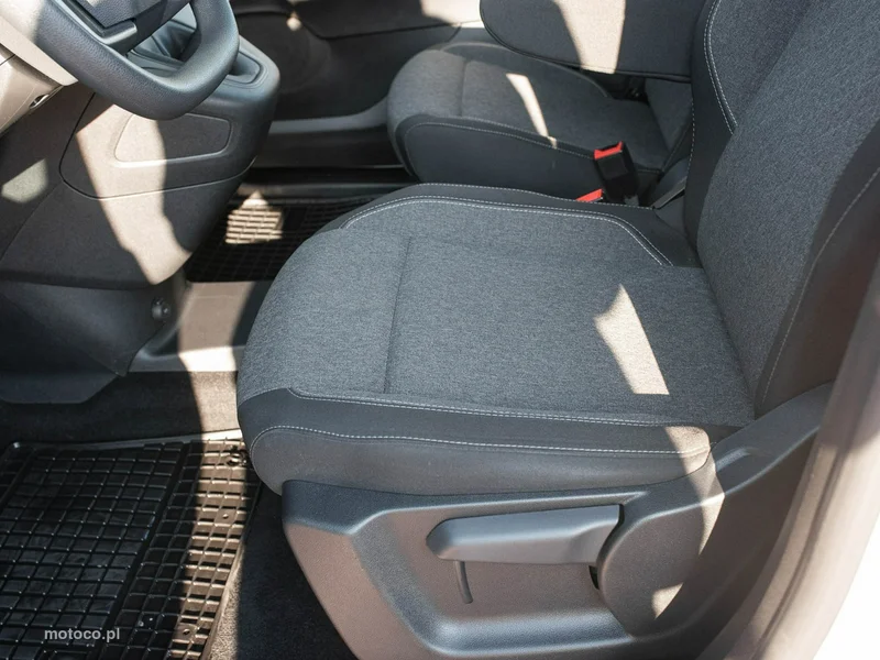 Opel Combo E 10
