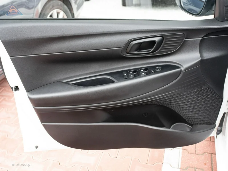 Hyundai i20 9