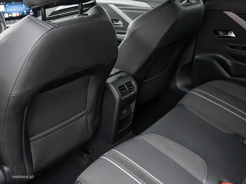 Opel Astra L 23