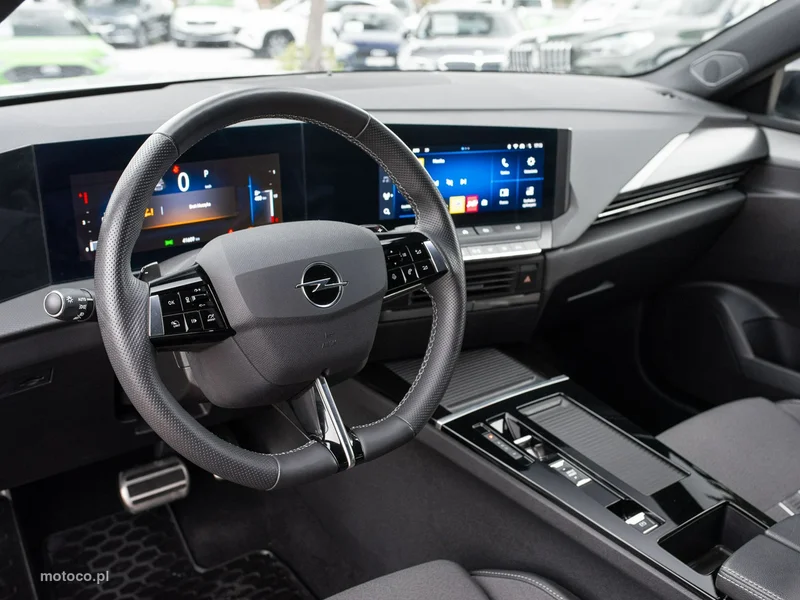 Opel Astra L 6