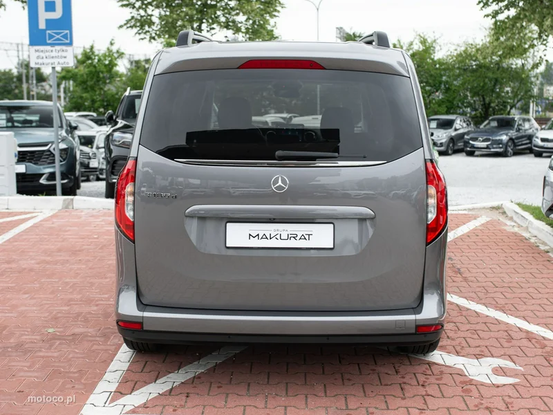 Mercedes-Benz T 180 d 8