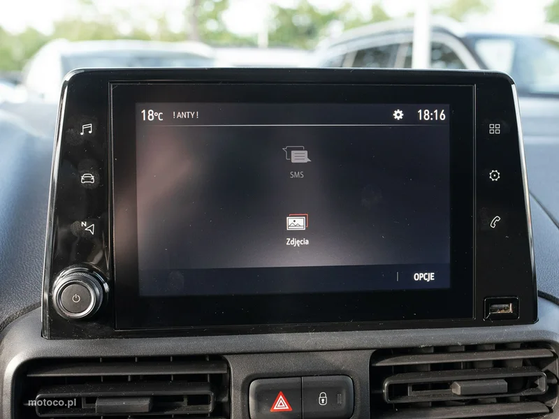 Opel Combo E 18