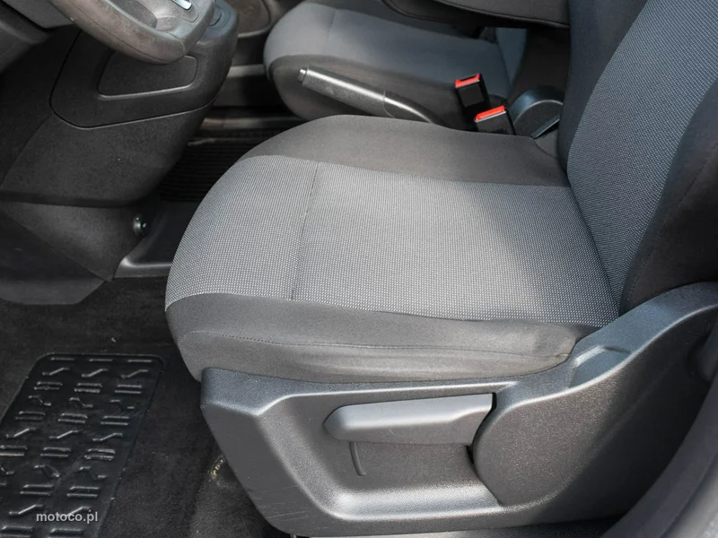 Opel Combo E 10
