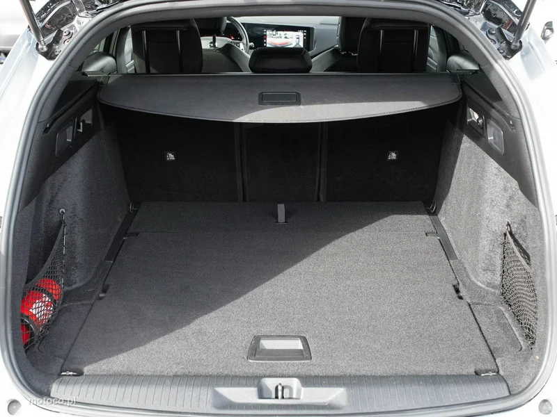 Opel Astra L 25