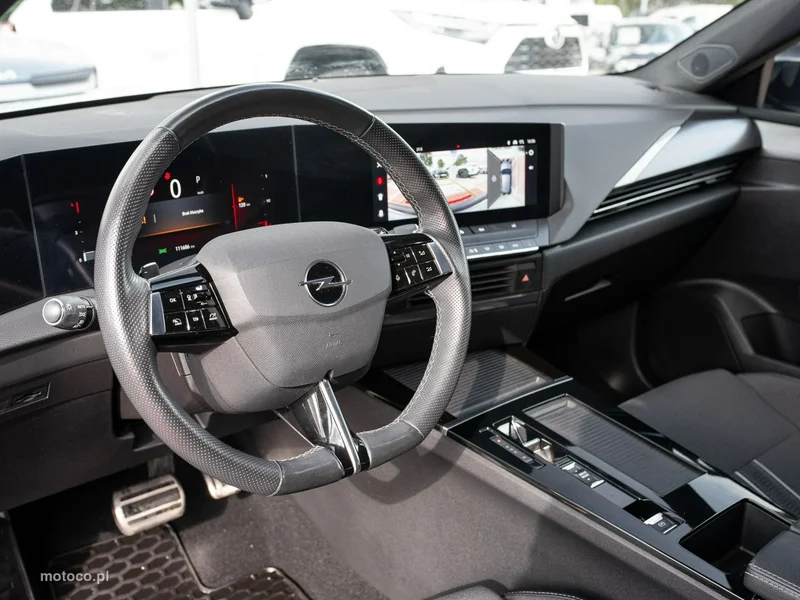Opel Astra L 6