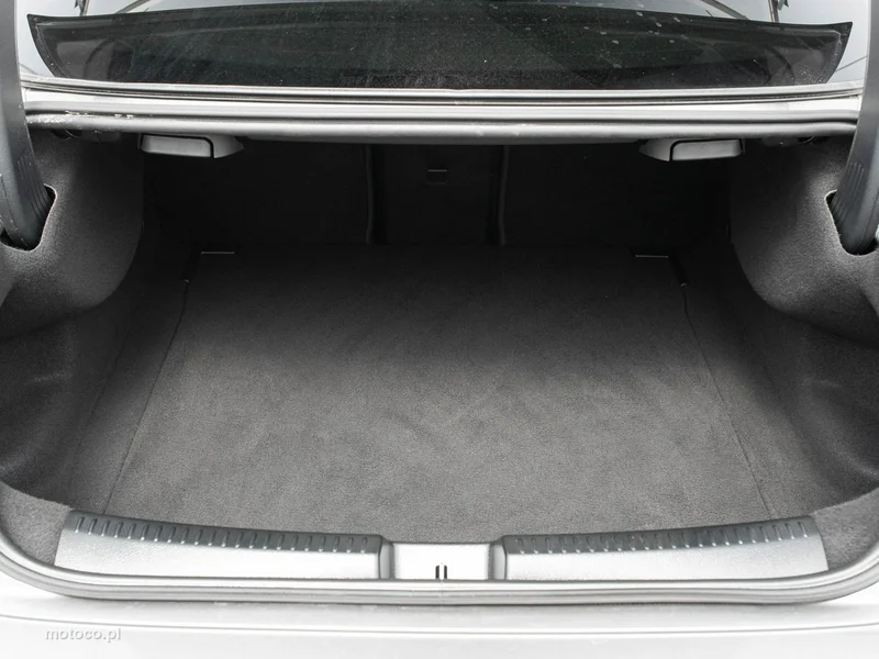 Mercedes-Benz CLA C118 CLA 200 24