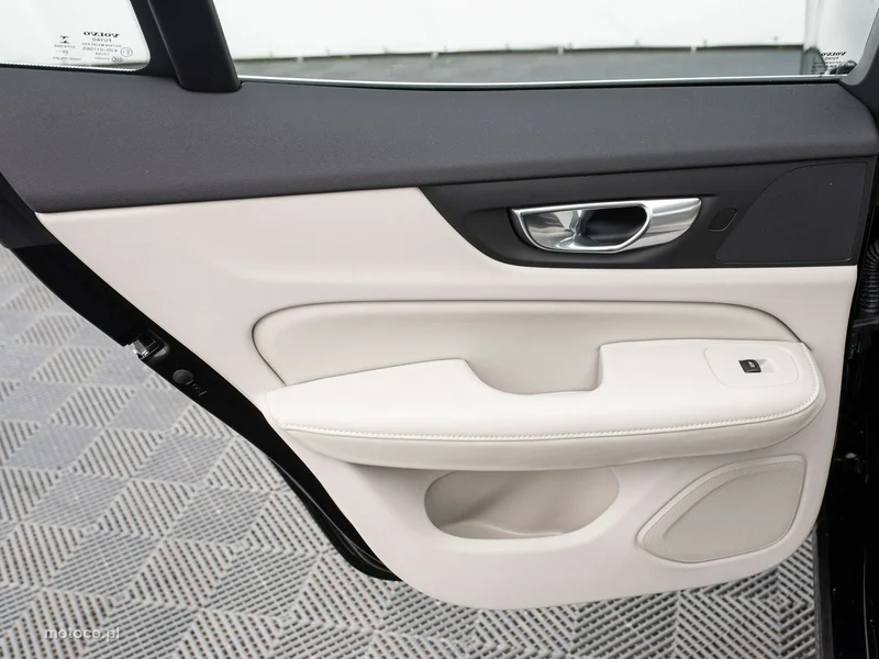 Volvo S60 22